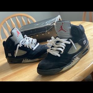 Jordan 5 White Metallic 2011